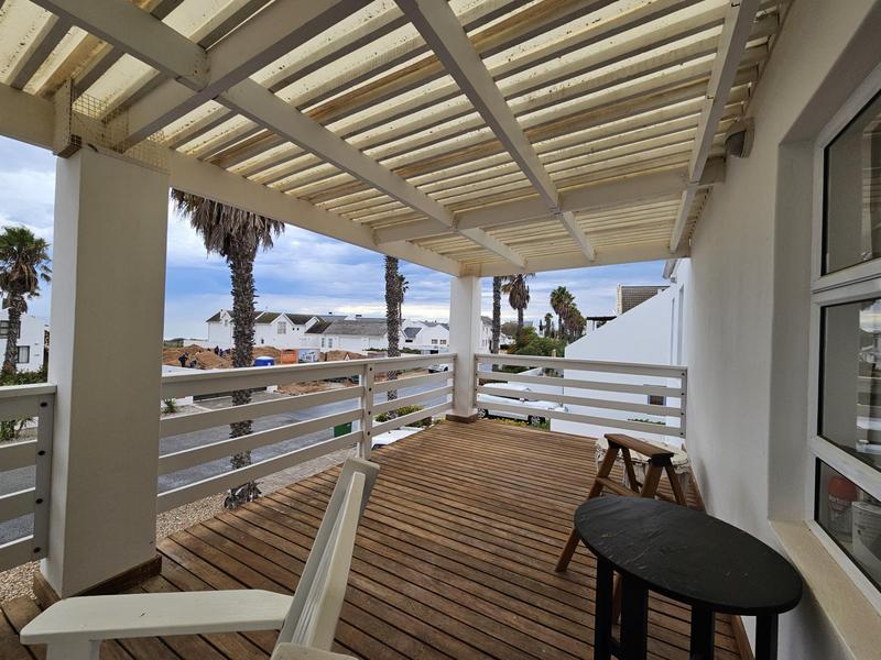 3 Bedroom Property for Sale in Golden Mile Western Cape